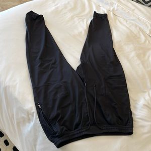 Lululemon black track pants xl